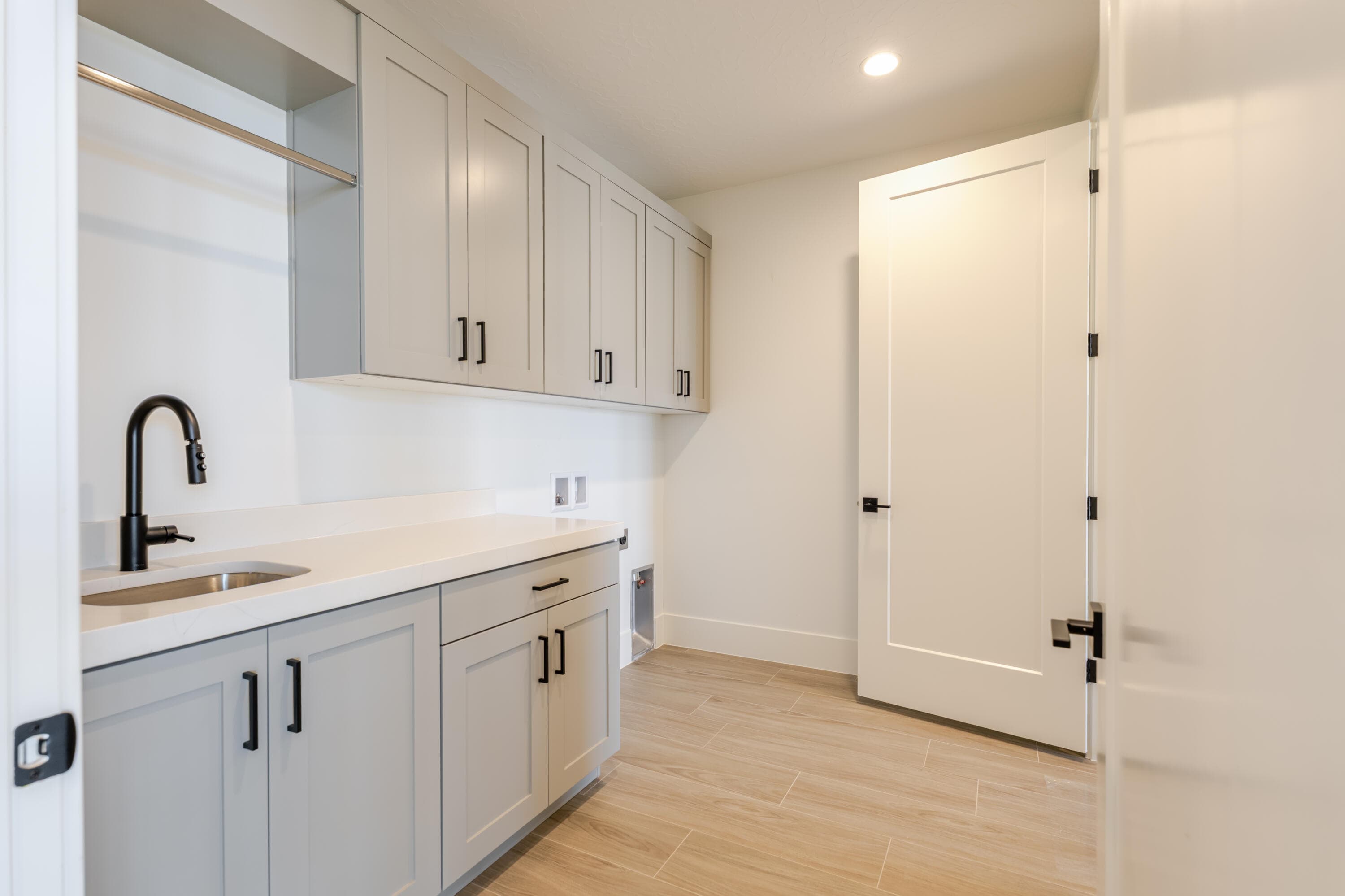Aroya Home