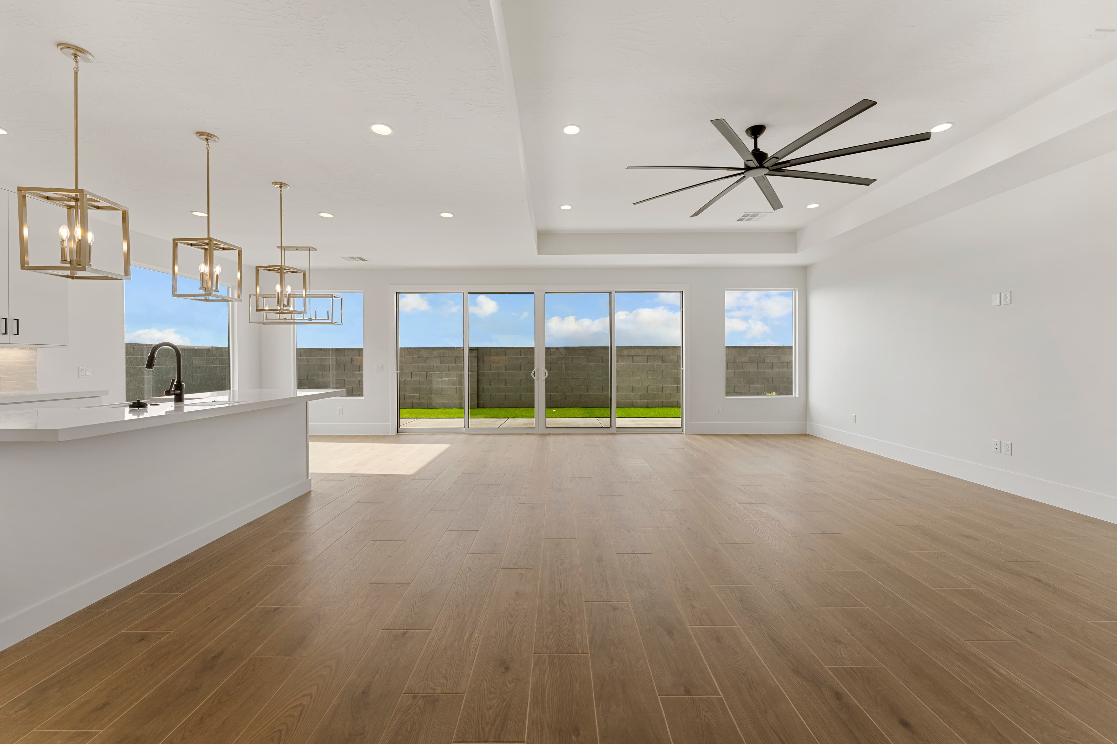 Astoria Home