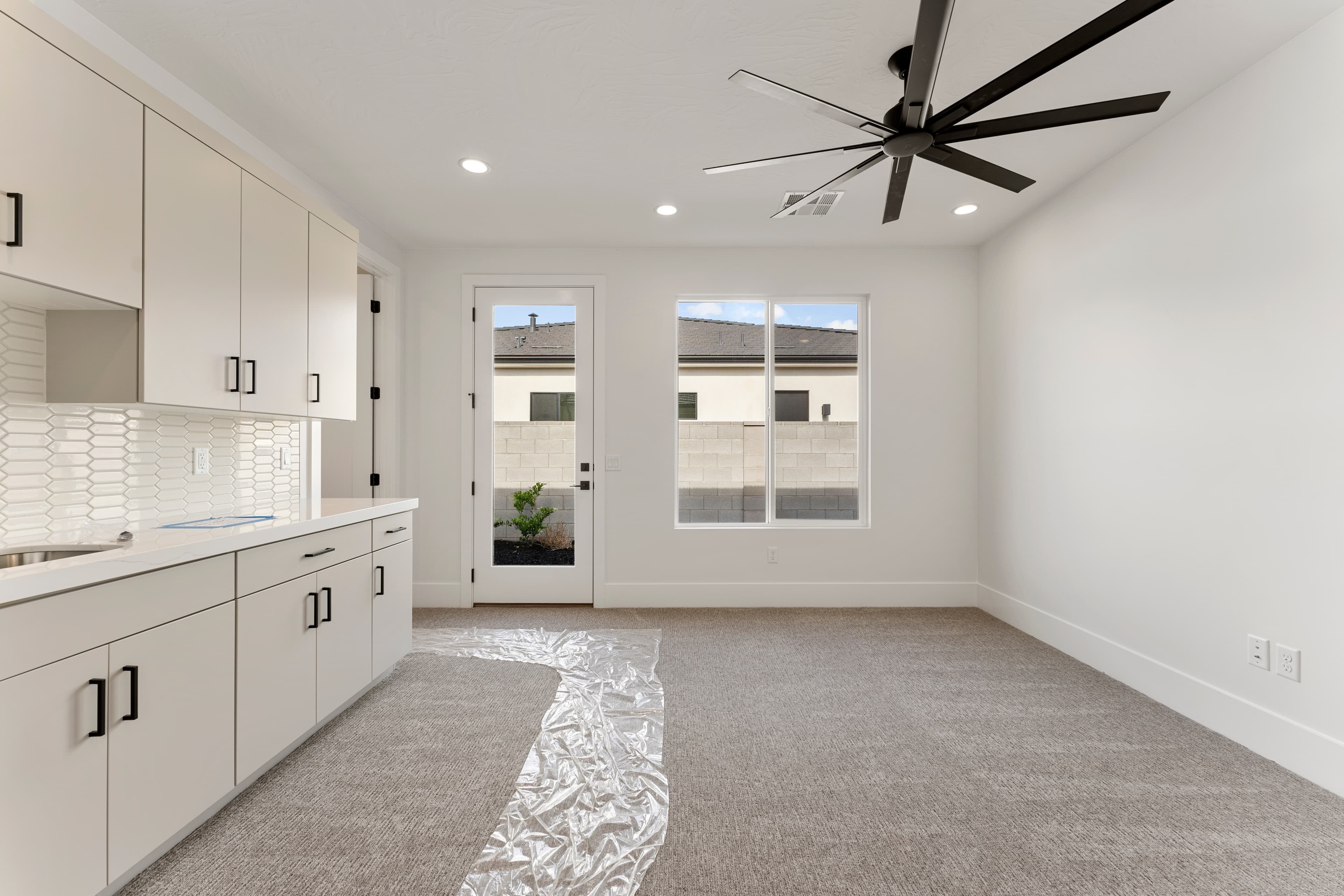 Astoria Home