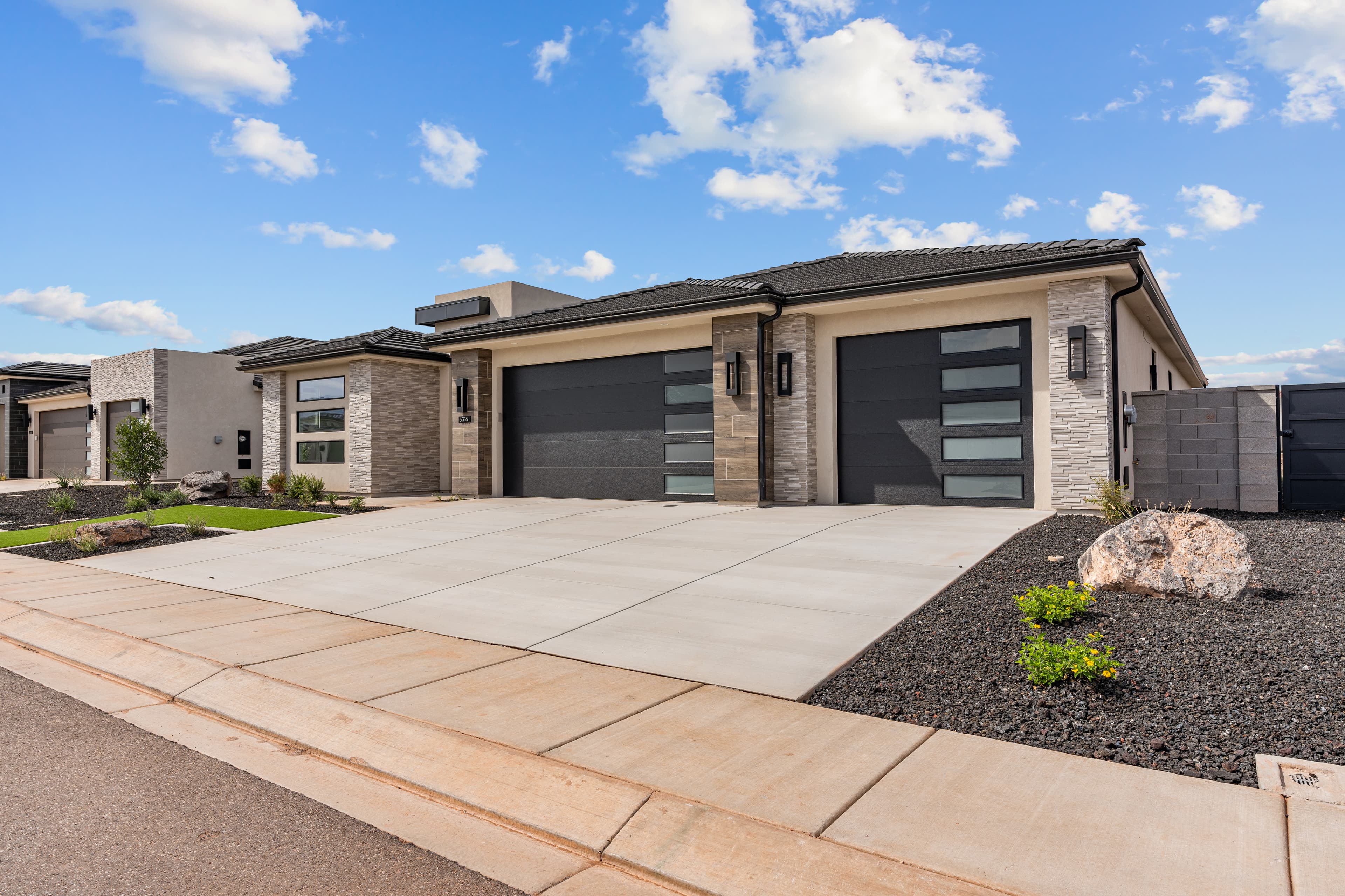 Custom home interior built by New Wave Construction in Southern Utah
